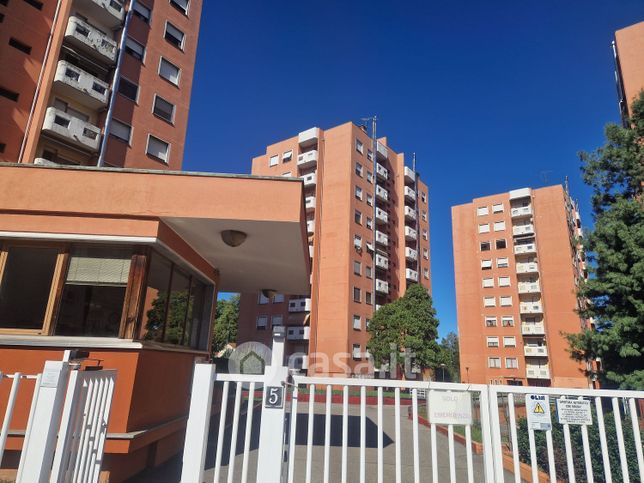 Appartamento in residenziale in Via Federico de Roberto 5