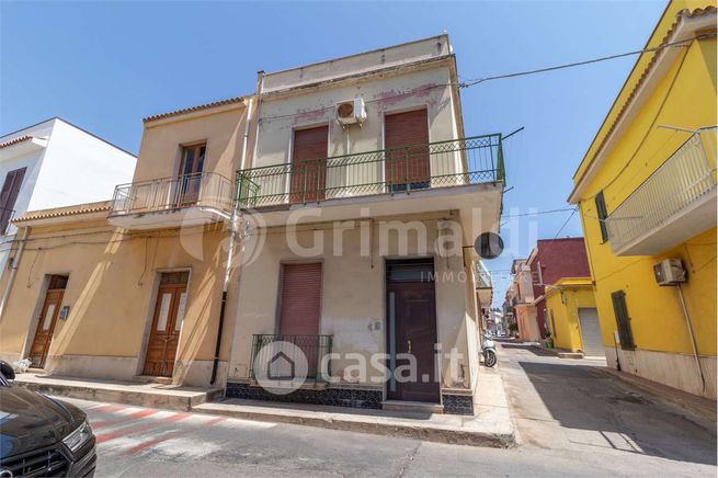 Casa indipendente in residenziale in Via Francesco Azzolini 89