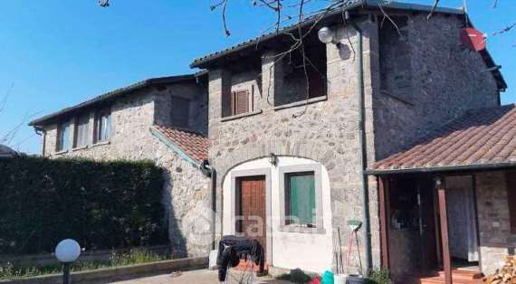 Villetta a schiera in residenziale in Strada Martana 2