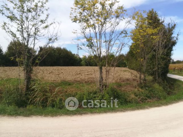 Terreno agricolo in commerciale in Via Enrico Toti