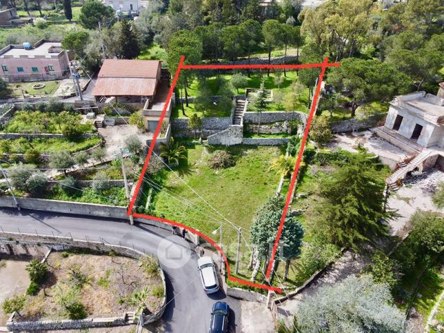 Terreno edificabile in residenziale in Contrada Chiusa di Carlo