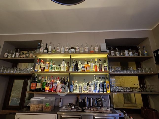 Attivitã /licenza (con o senza mura) in commerciale in Via Zaccaria Bricito