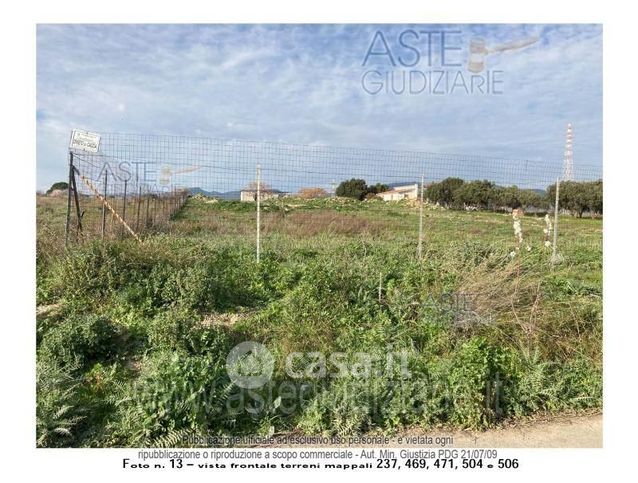 Terreno agricolo in commerciale in 