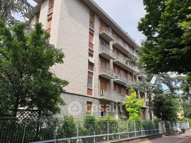 Appartamento in residenziale in Viale Partigiani D'Italia 6