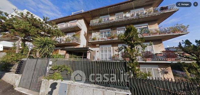 Appartamento in residenziale in Via Sisinnio 15