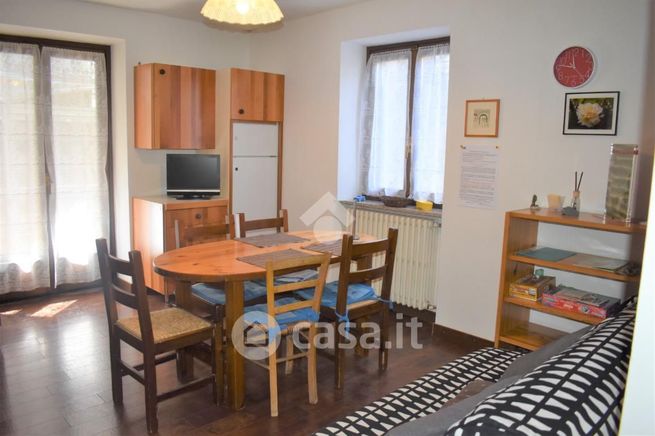 Appartamento in residenziale in Via Madonna 30