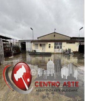 Capannone in commerciale in Via Francesco Maria Parisi