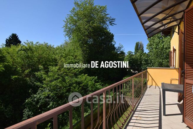 Appartamento in residenziale in Via Crosa e Traversa 30