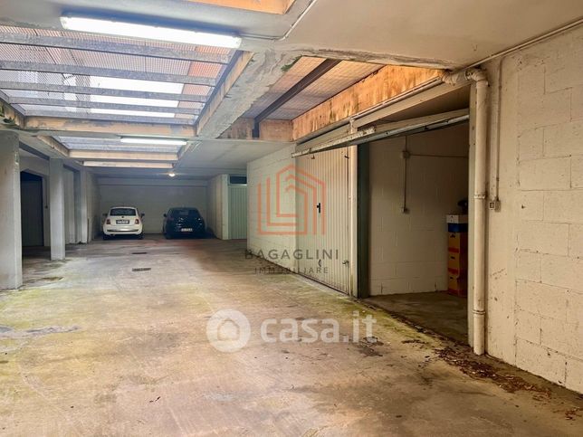 Garage/posto auto in residenziale in Piazza Ilaria Alpi 1