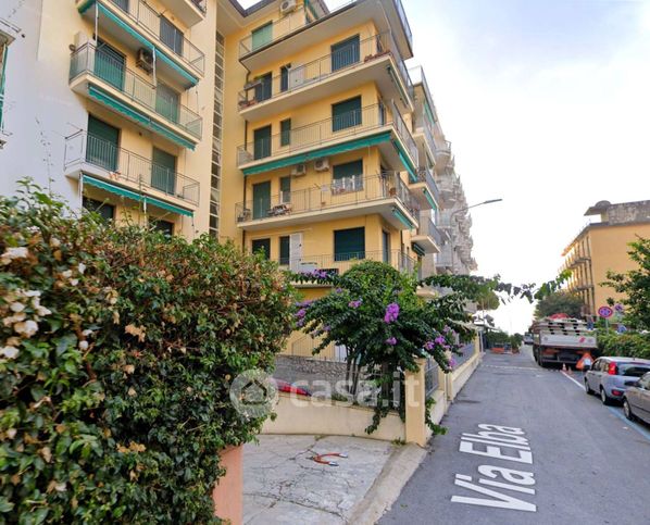 Box/posto auto in residenziale in Via Elba