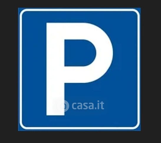 Box/posto auto in residenziale in 