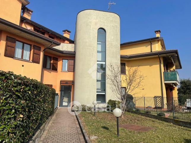 Appartamento in residenziale in Via Silvio Cappelletti 7