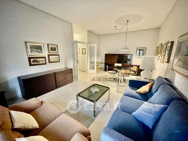 Appartamento in residenziale in Piazza Manfredi Azzarita 6