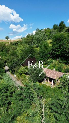 Casa indipendente in residenziale in Regione Cavolpi 17