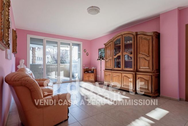 Appartamento in residenziale in Via Colleoni 2