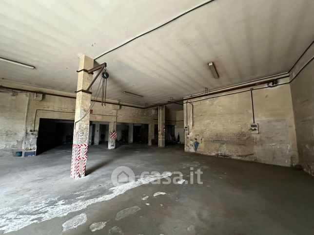 Box/posto auto in residenziale in Via Abate Ramiro Marcone