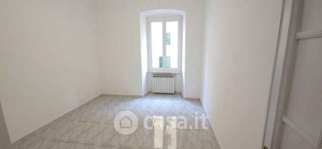 Ufficio in commerciale in Via della Libertà 19