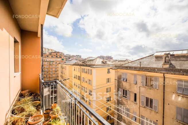 Appartamento in residenziale in Via Borzoli