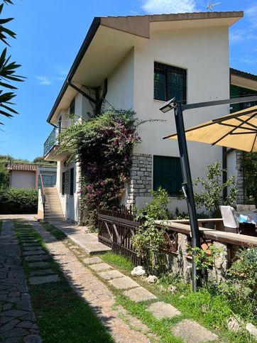 Appartamento in residenziale in Via dei Pioppi