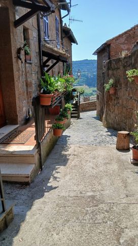 Appartamento in residenziale in Via del Caccia 18