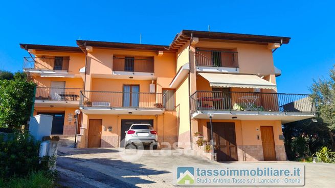 Villetta a schiera in residenziale in Viale Europa 20