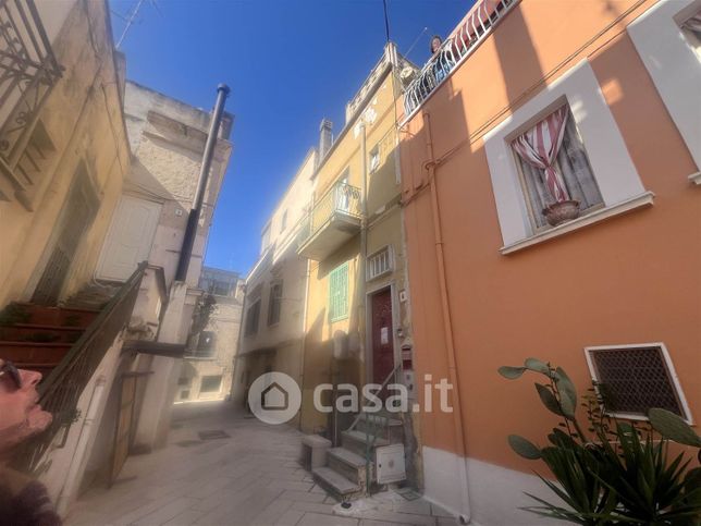 Casa indipendente in residenziale in 