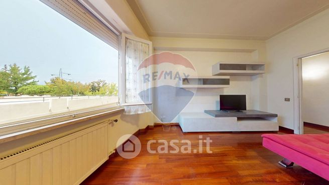 Appartamento in residenziale in Piazzale Dante Alighieri 4