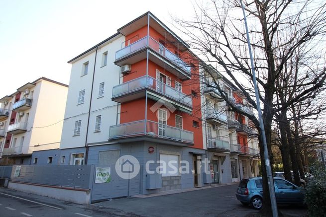 Appartamento in residenziale in Via Giovanni Goldoni 51