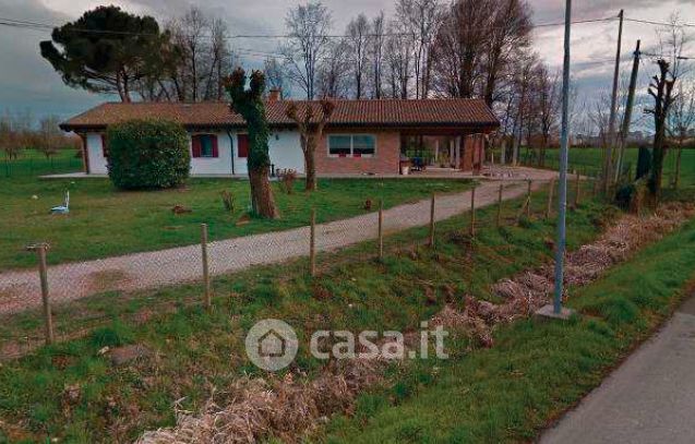 Casa indipendente in residenziale in Via Don G. Gottardi 7