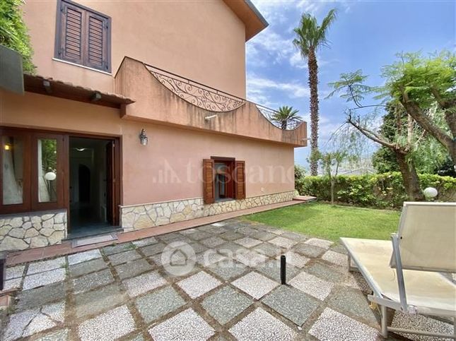 Appartamento in residenziale in Via degli Ulivi