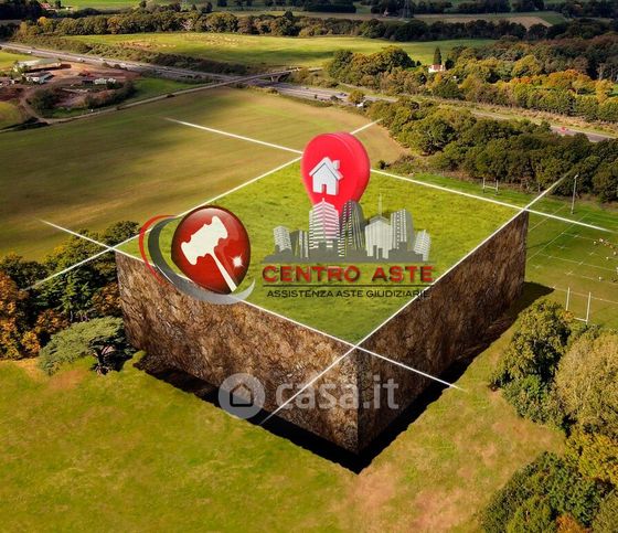 Terreno agricolo in commerciale in 