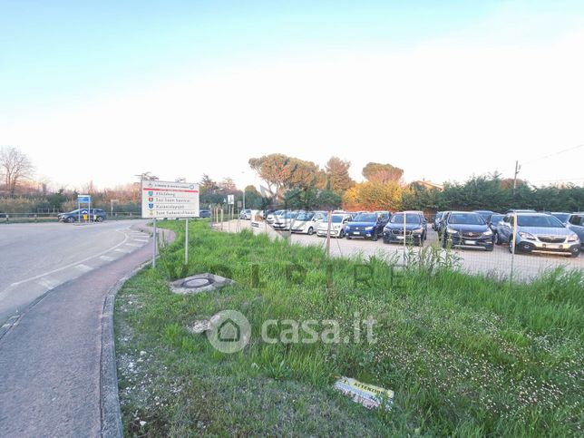 Terreno agricolo in commerciale in Via Hochberg