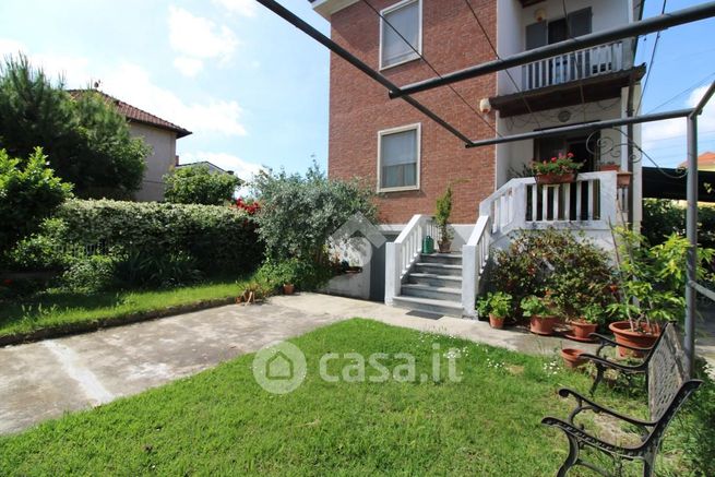 Villa in residenziale in Via Santa Caterina 6