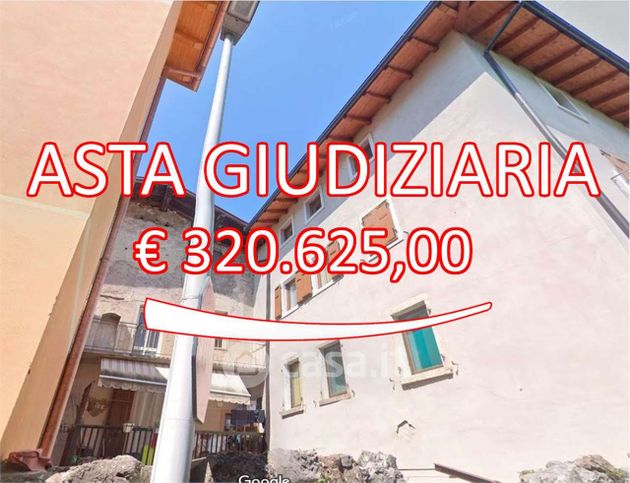 Appartamento in residenziale in Piazza Italia 8