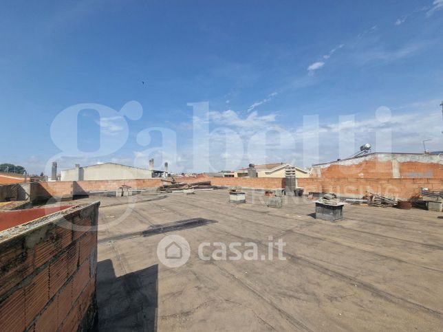 Rustico/casale in residenziale in Via Livorno