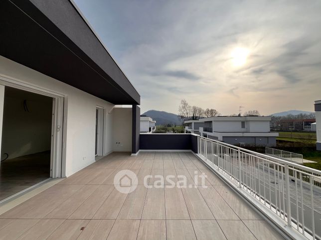 Attico/mansarda in residenziale in Via Montegrotto 82