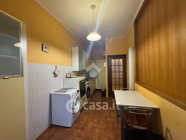 Appartamento in residenziale in Via Fratelli Bandiera 8