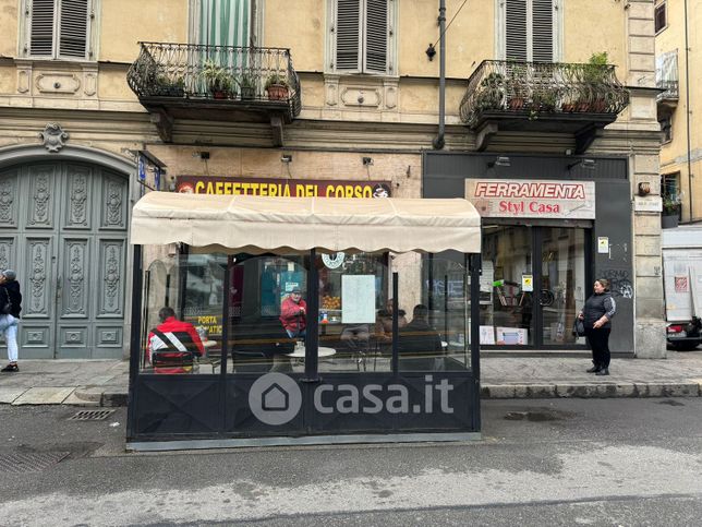 Attività/licenza (con o senza mura) in commerciale in Corso Giulio Cesare 47 /E