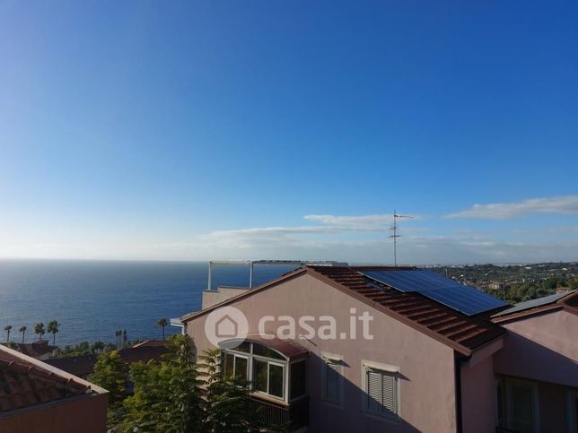 Appartamento in residenziale in Via Gesualdo Manzella Frontini