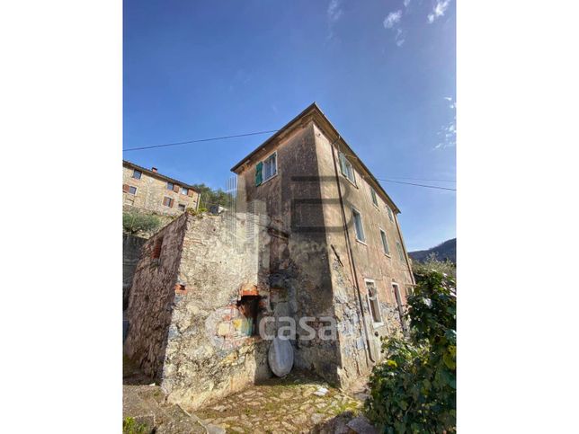 Casa indipendente in residenziale in Via della Fontana