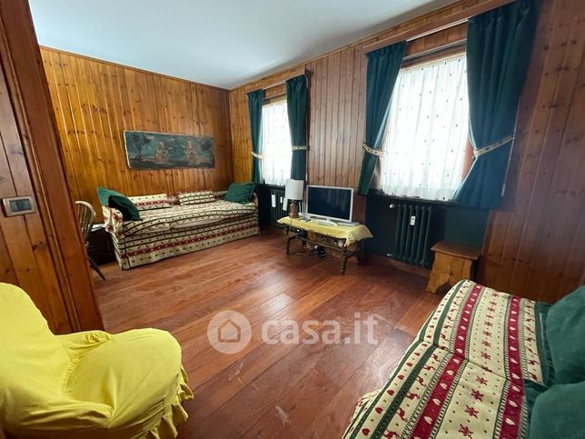 Appartamento in residenziale in Via Cesana