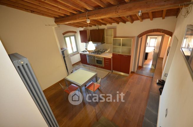 Appartamento in residenziale in Via Santi Saccenti 36