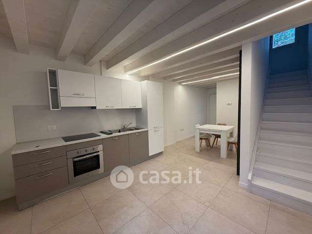 Appartamento in residenziale in Via Guecello Tempesta 10