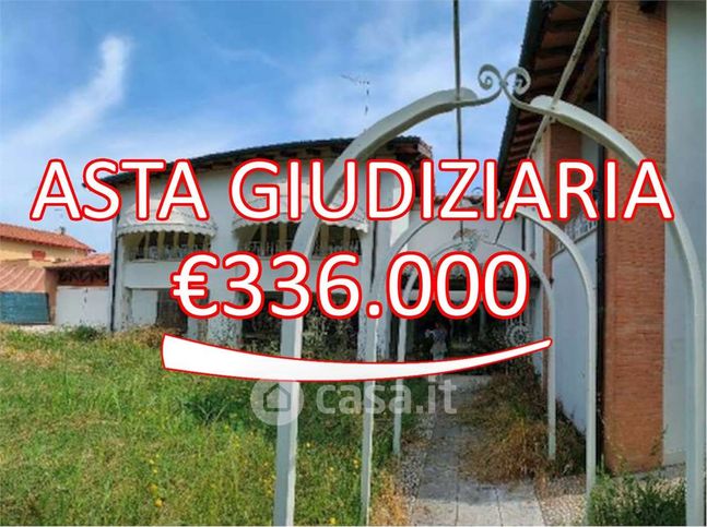 Villetta a schiera in residenziale in Via Passarella 21