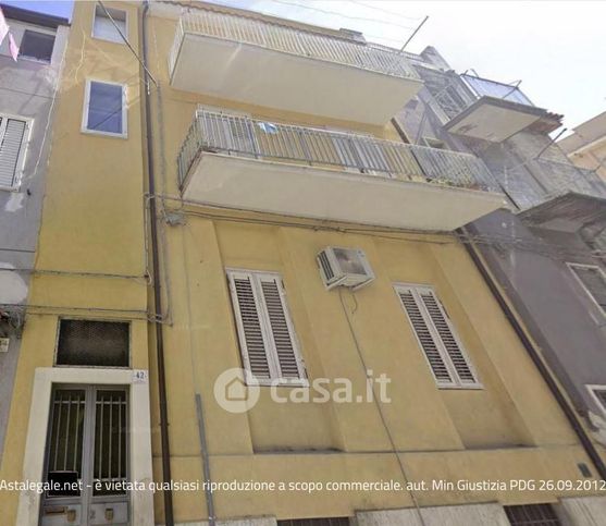 Casa indipendente in residenziale in Via Silvio Pellico 42