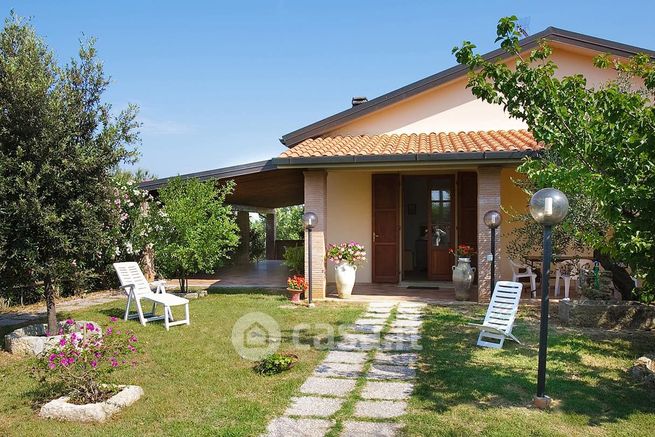 Villa in residenziale in Via terra dei ceci