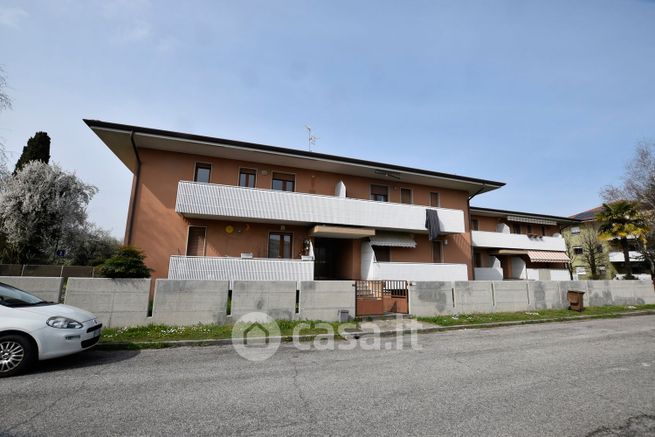 Appartamento in residenziale in Via A. Zardini 1
