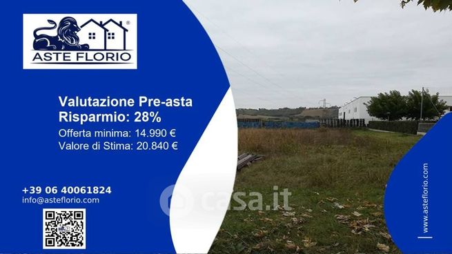 Terreno agricolo in commerciale in Via Giovanni Boccaccio