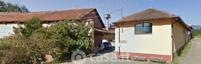 Capannone in commerciale in Via Follone 1