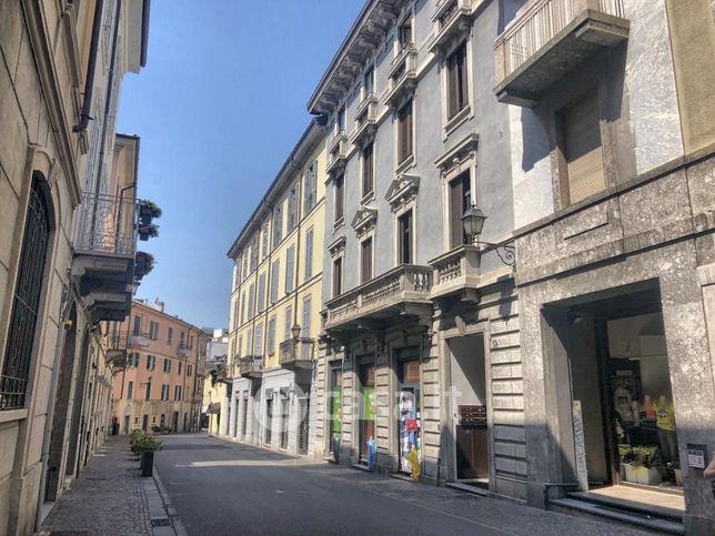 Appartamento in residenziale in Via Carlo Cattaneo 39